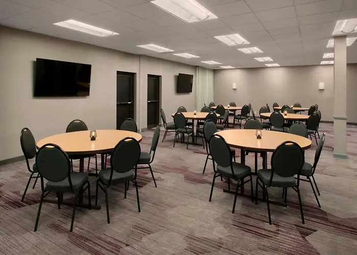 Courtyard By Marriott Mt. Laurel